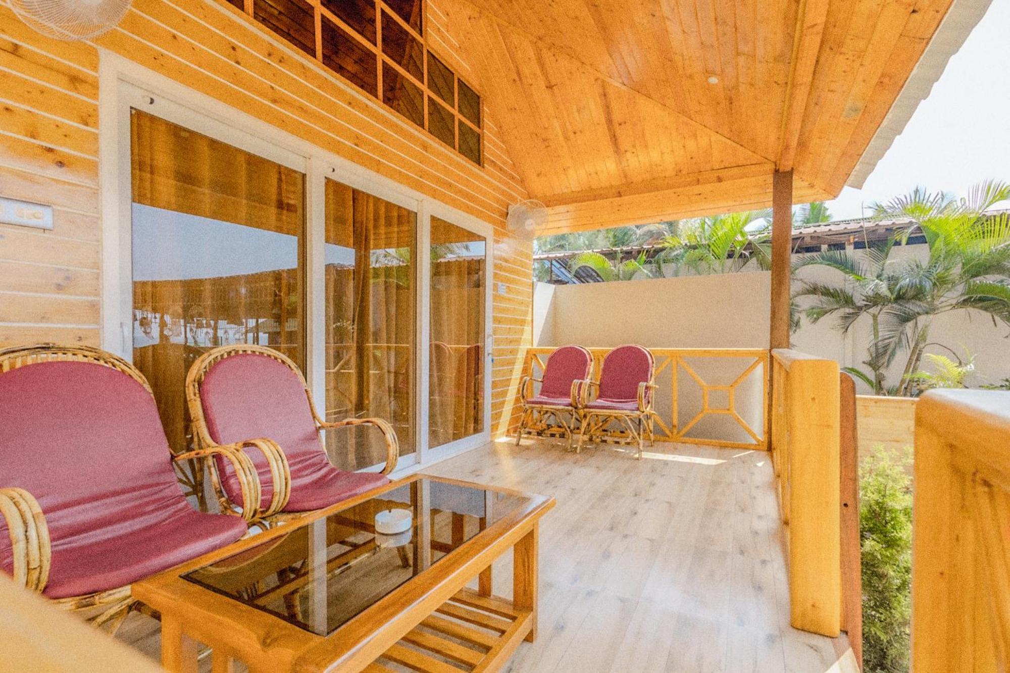 The O2H Agonda Beach Resort Exterior photo
