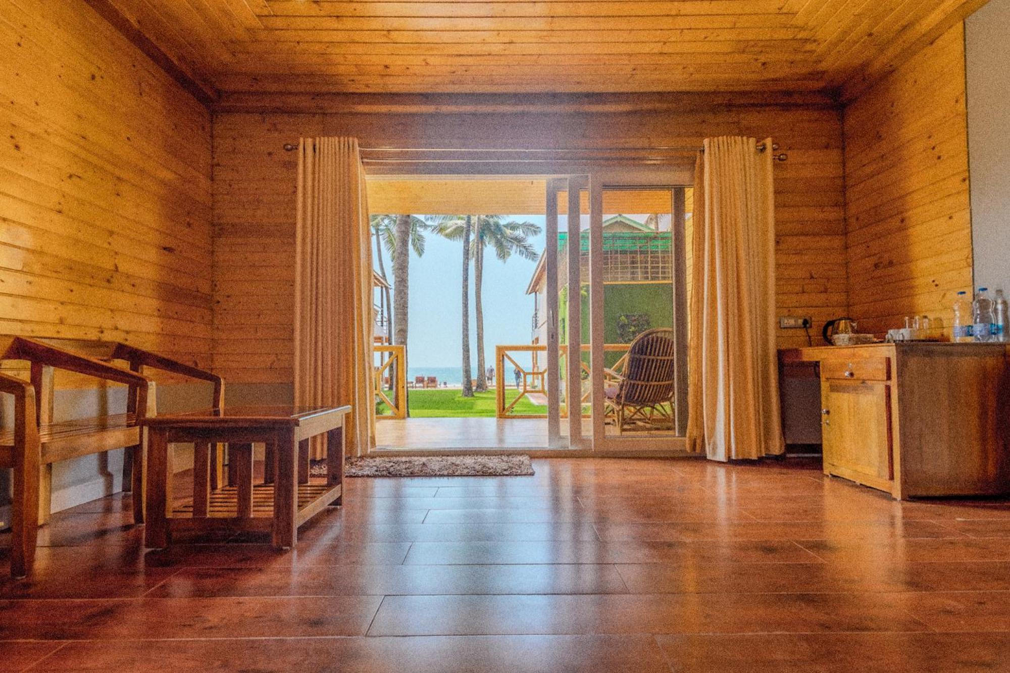 The O2H Agonda Beach Resort Exterior photo