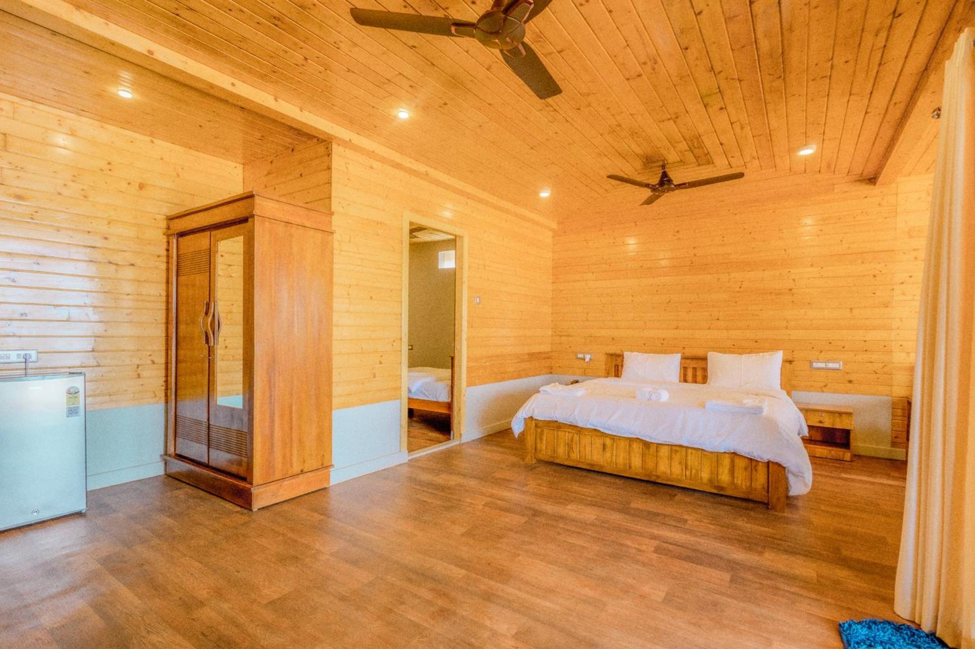 The O2H Agonda Beach Resort Exterior photo